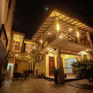 D Negombo