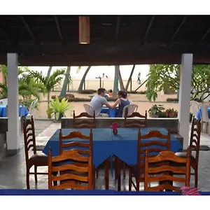Hotel Star, Negombo