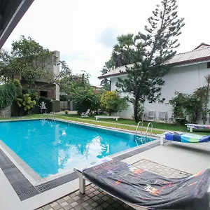 Lioni Holidays 尼甘布