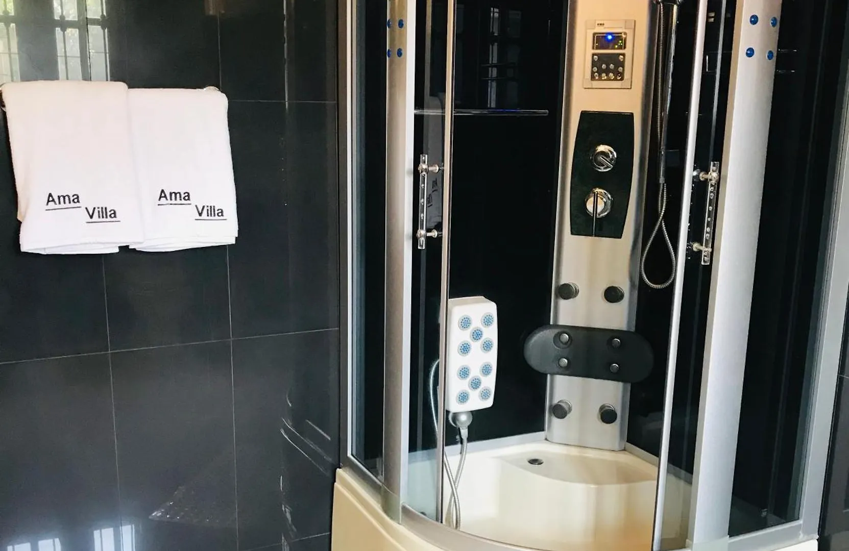 Ama Villa Negombo